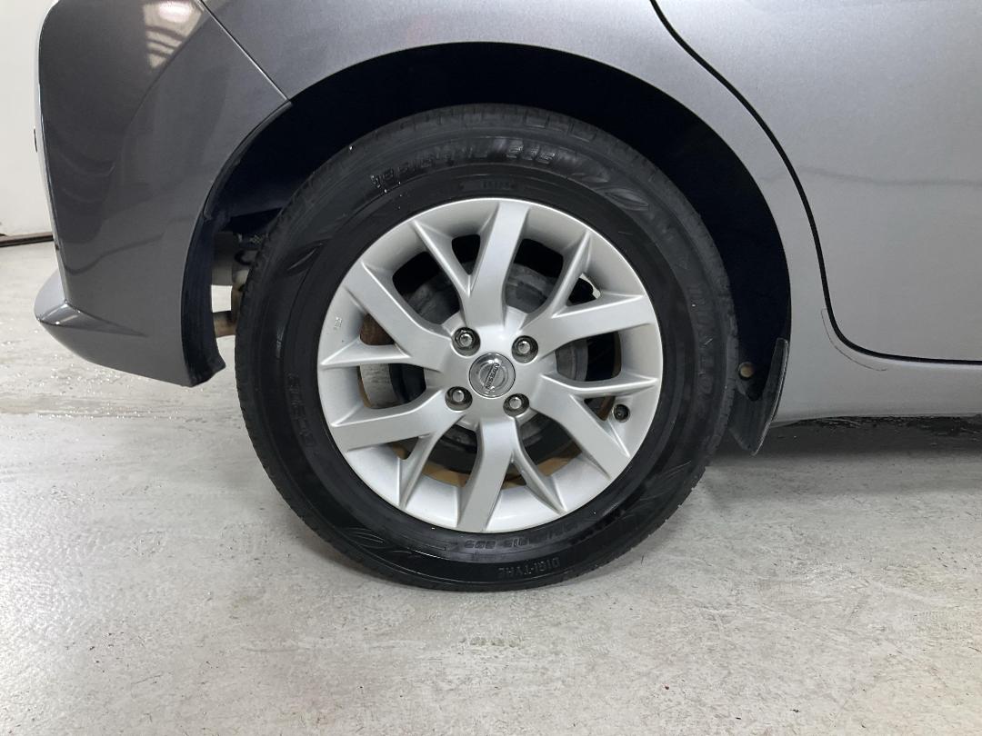 Photo '12' of Nissan Note Photo '12' of Nissan Note