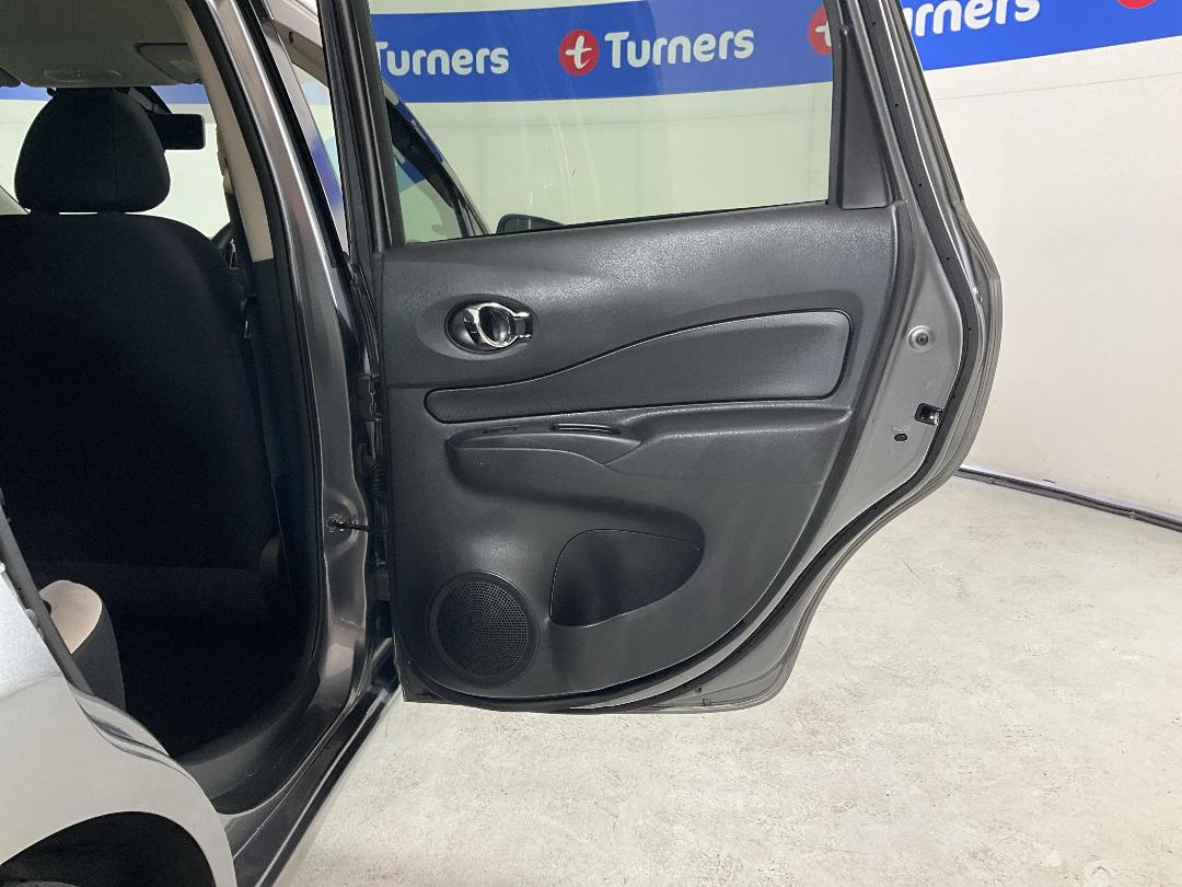 Photo '19' of Nissan Note Photo '19' of Nissan Note