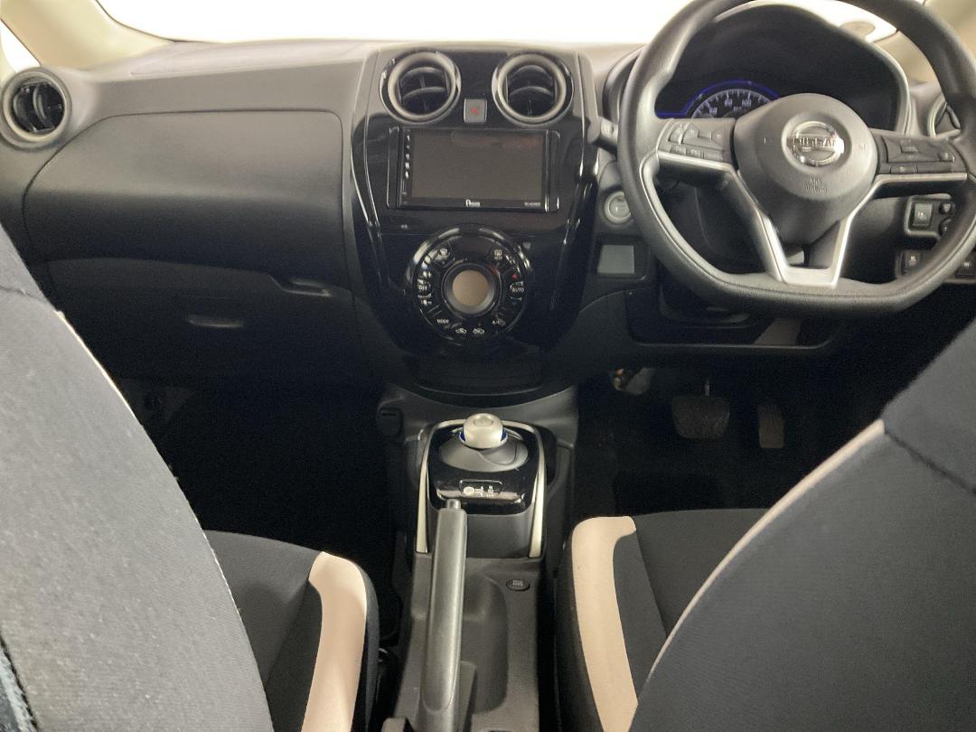 Photo '18' of Nissan Note Photo '18' of Nissan Note