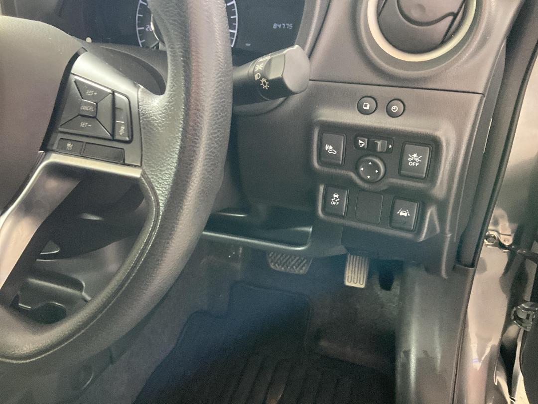 Photo '25' of Nissan Note Photo '25' of Nissan Note