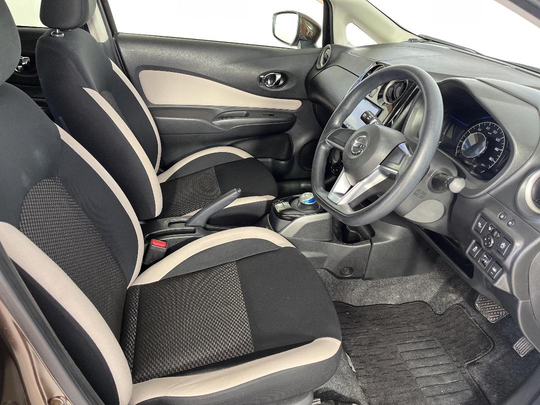 Photo '16' of Nissan Note