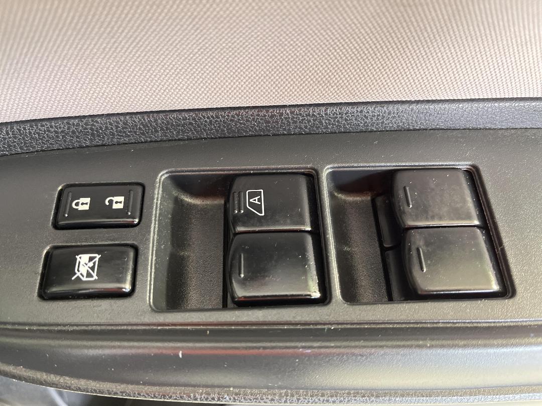 Photo '23' of Nissan Note