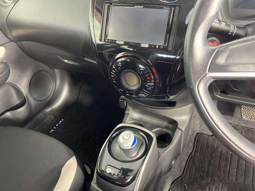 Photo '18' of Nissan Note