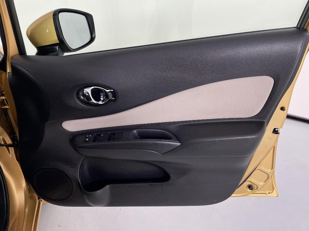 Photo '15' of Nissan Note