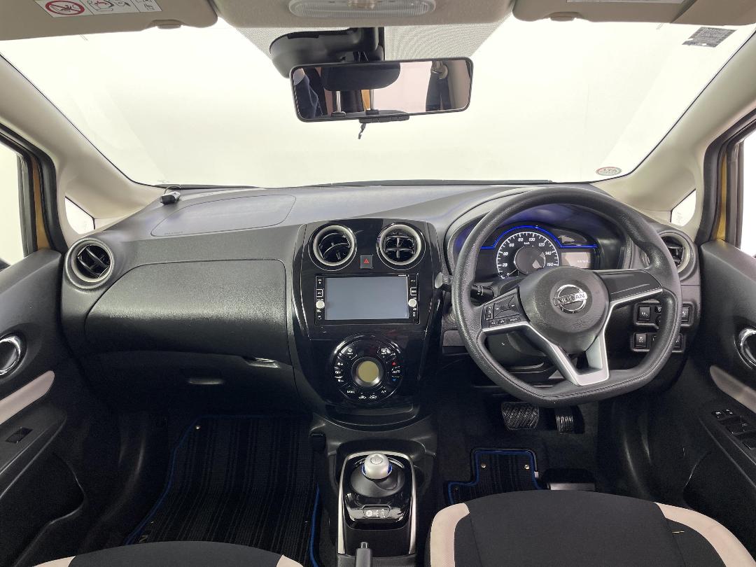 Photo '17' of Nissan Note