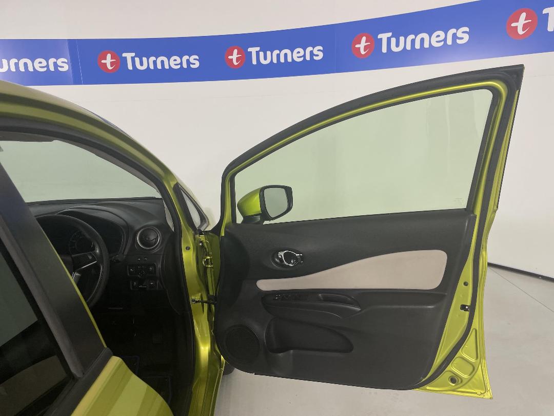 Photo '15' of Nissan Note