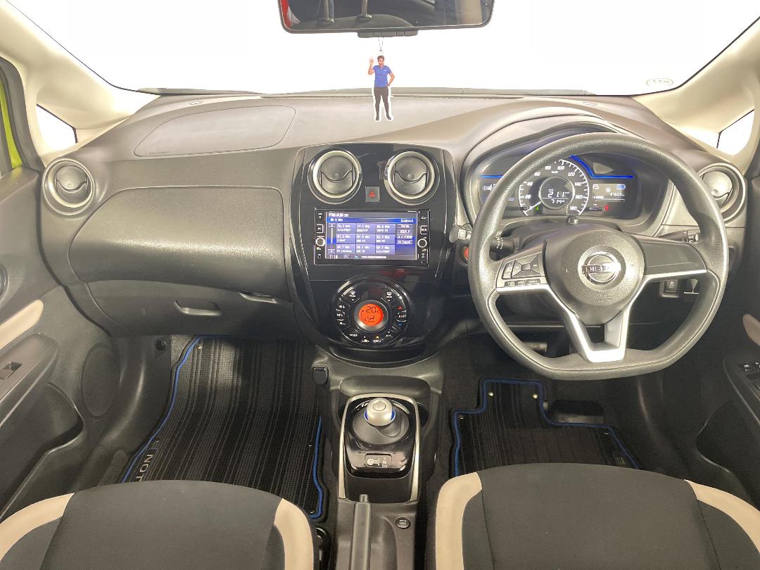 Photo '17' of Nissan Note