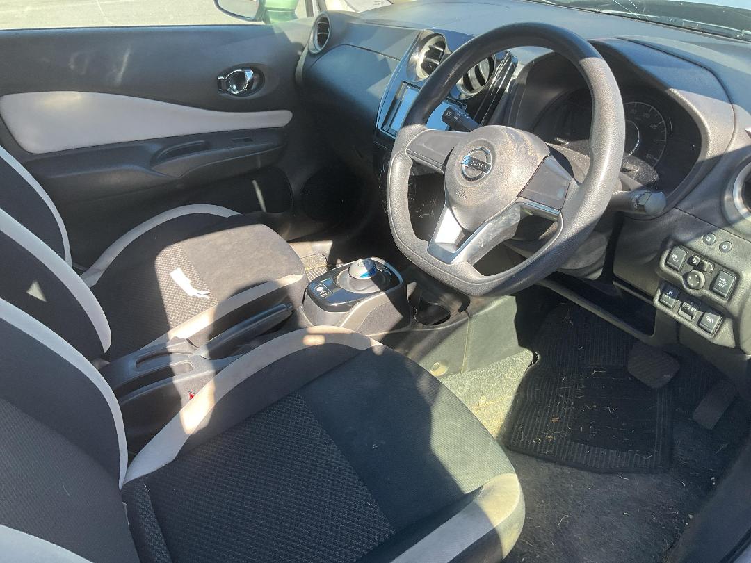 Photo '16' of Nissan Note Photo '16' of Nissan Note