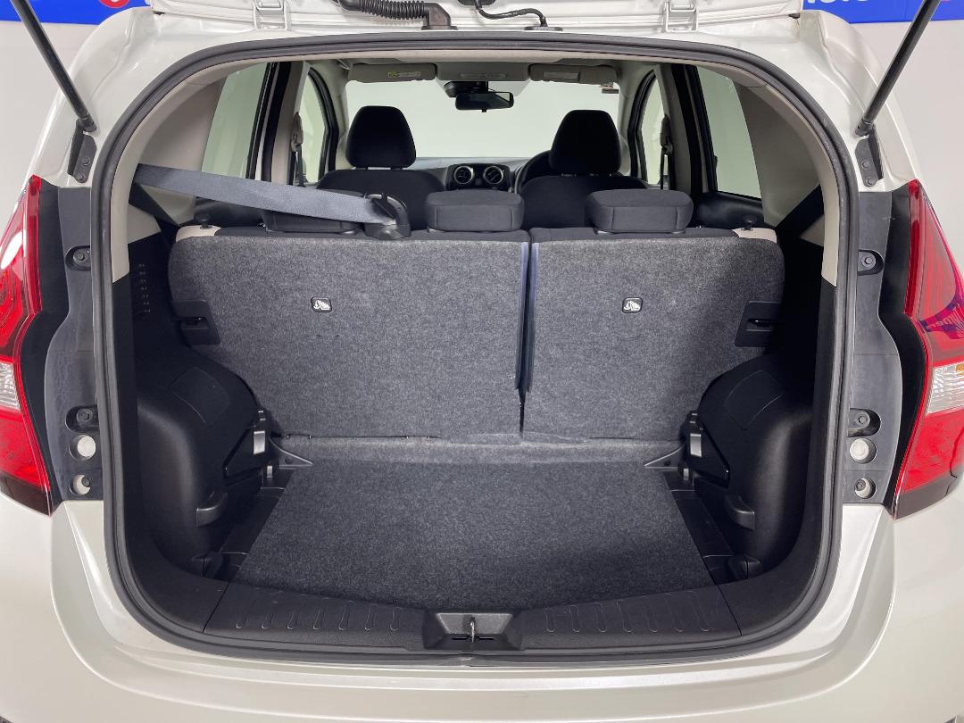 Photo '14' of Nissan Note Photo '14' of Nissan Note