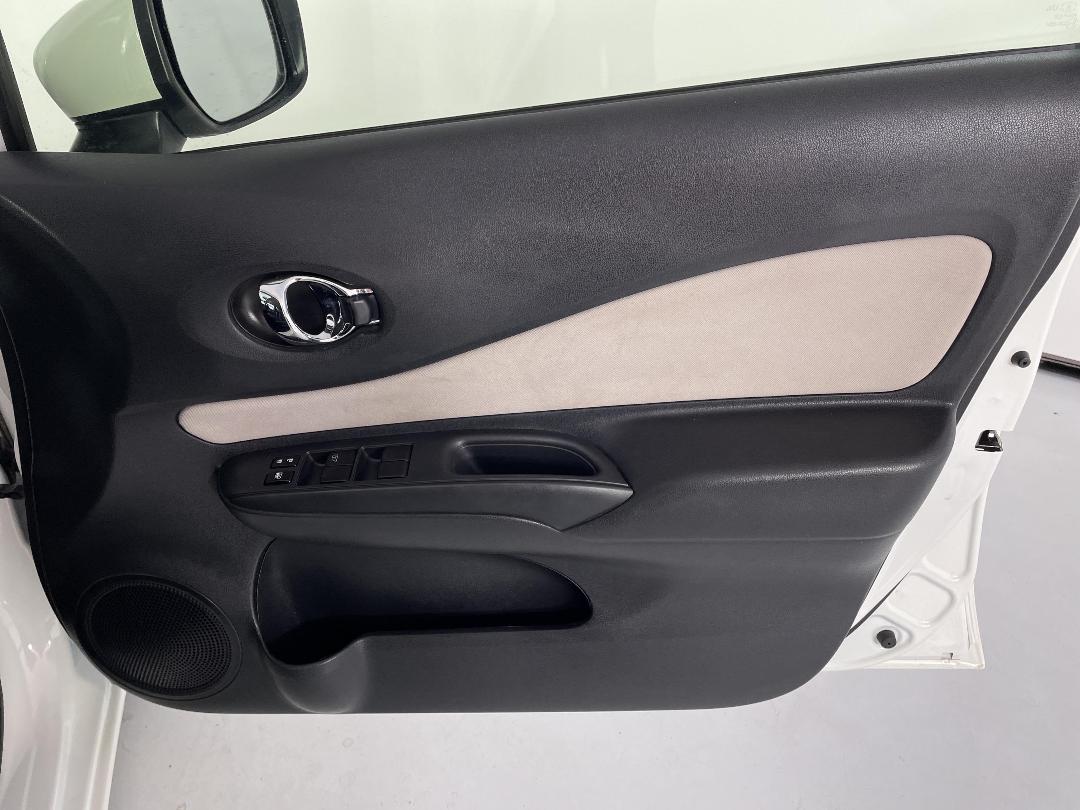 Photo '15' of Nissan Note Photo '15' of Nissan Note