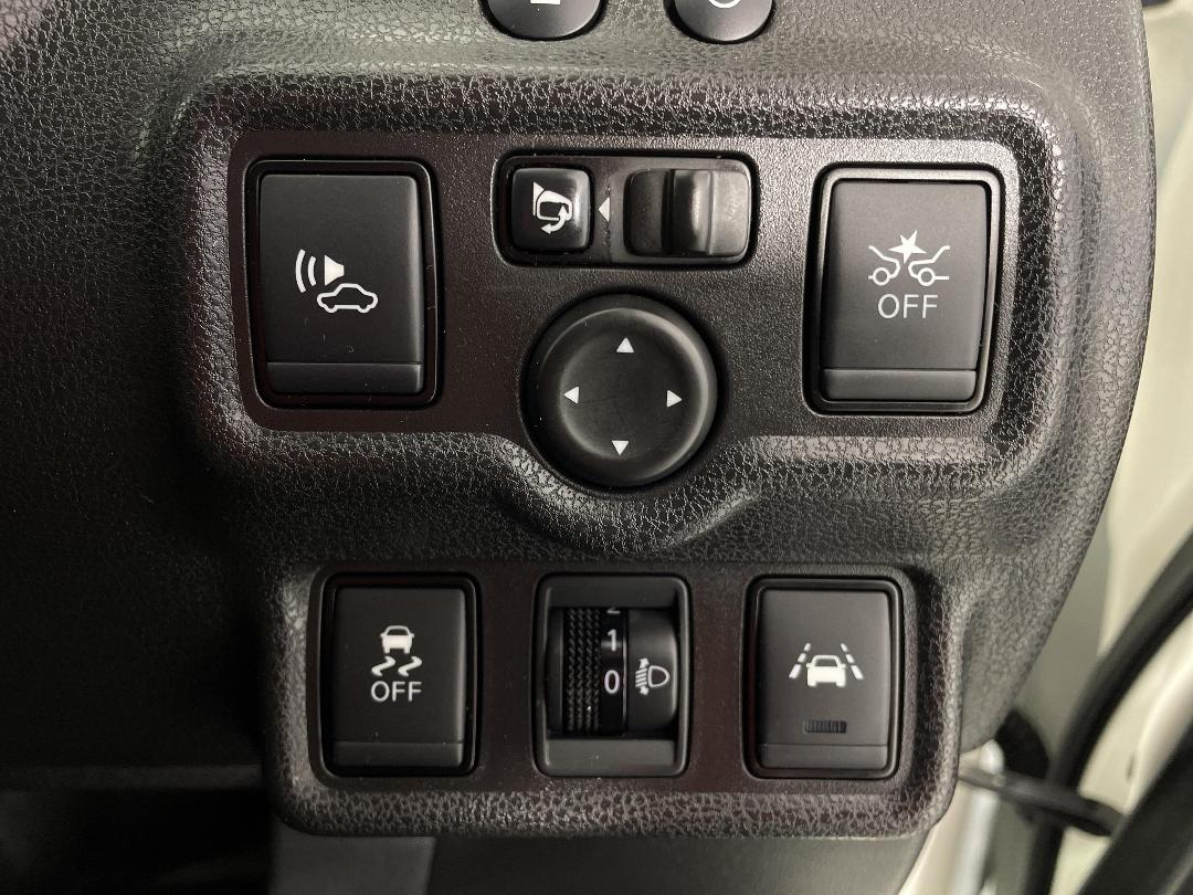 Photo '23' of Nissan Note Photo '23' of Nissan Note