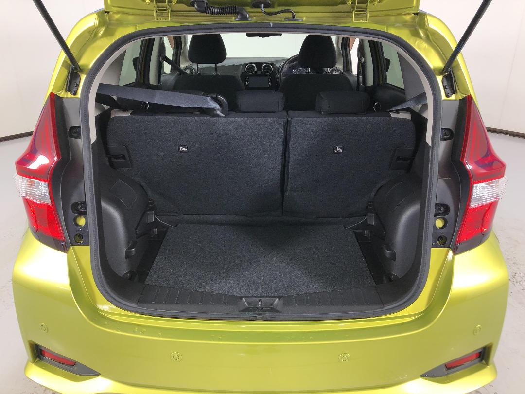 Photo '14' of Nissan Note