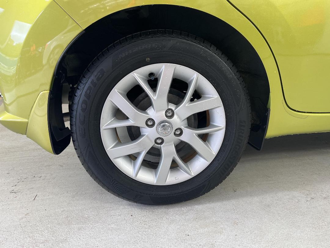 Photo '12' of Nissan Note