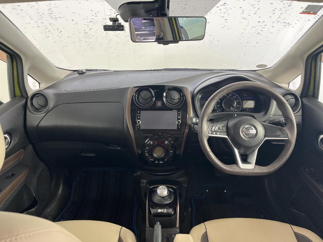 Photo '17' of Nissan Note