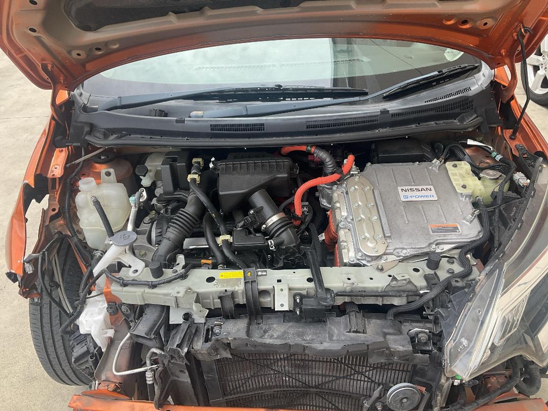 Photo '14' of Nissan Note Hybrid Photo '14' of Nissan Note Hybrid