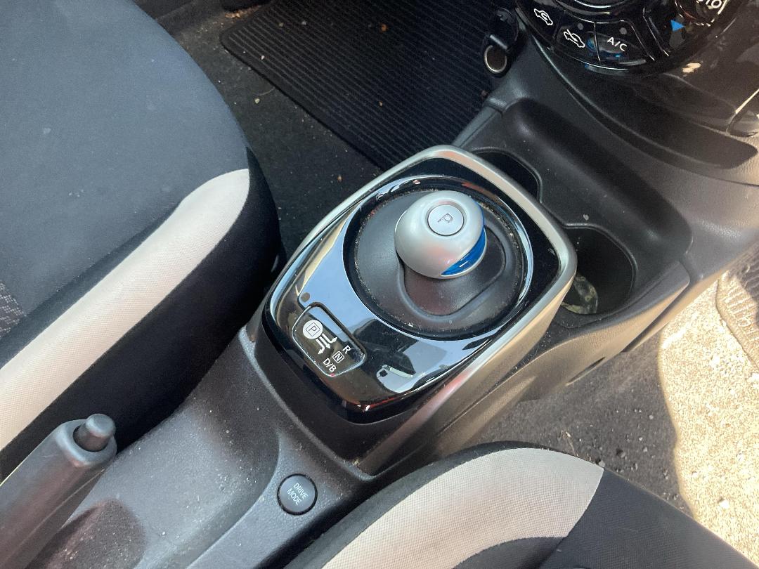 Photo '14' of Nissan Note