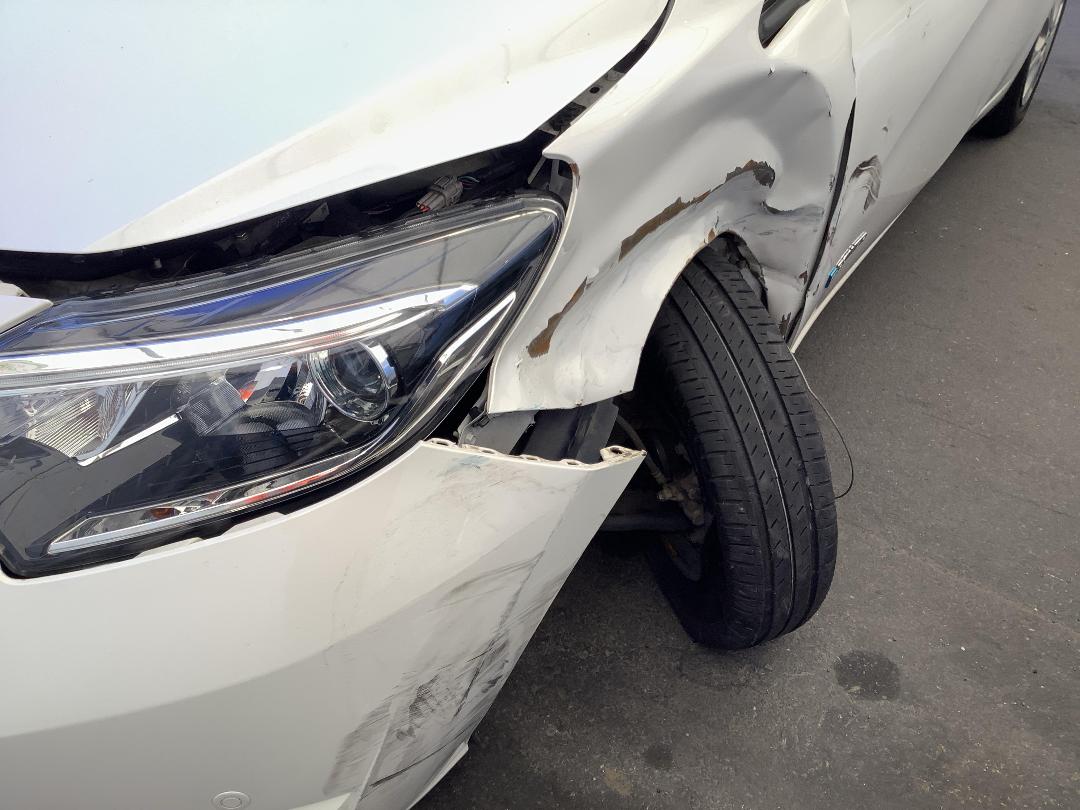 Photo '3' of Nissan Note E-Power Photo '3' of Nissan Note E-Power