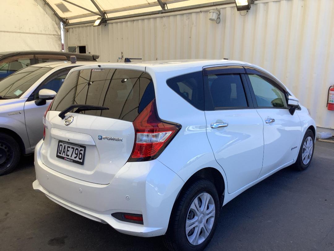 Photo '7' of Nissan Note E-Power Photo '7' of Nissan Note E-Power