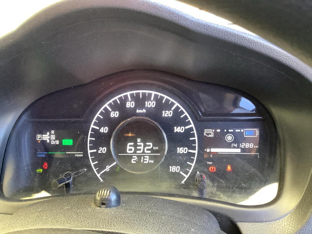 Photo '15' of Nissan Note E-Power Photo '15' of Nissan Note E-Power