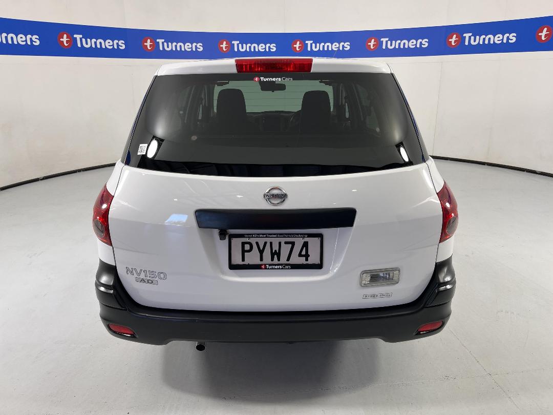 Photo '6' of Nissan NV150