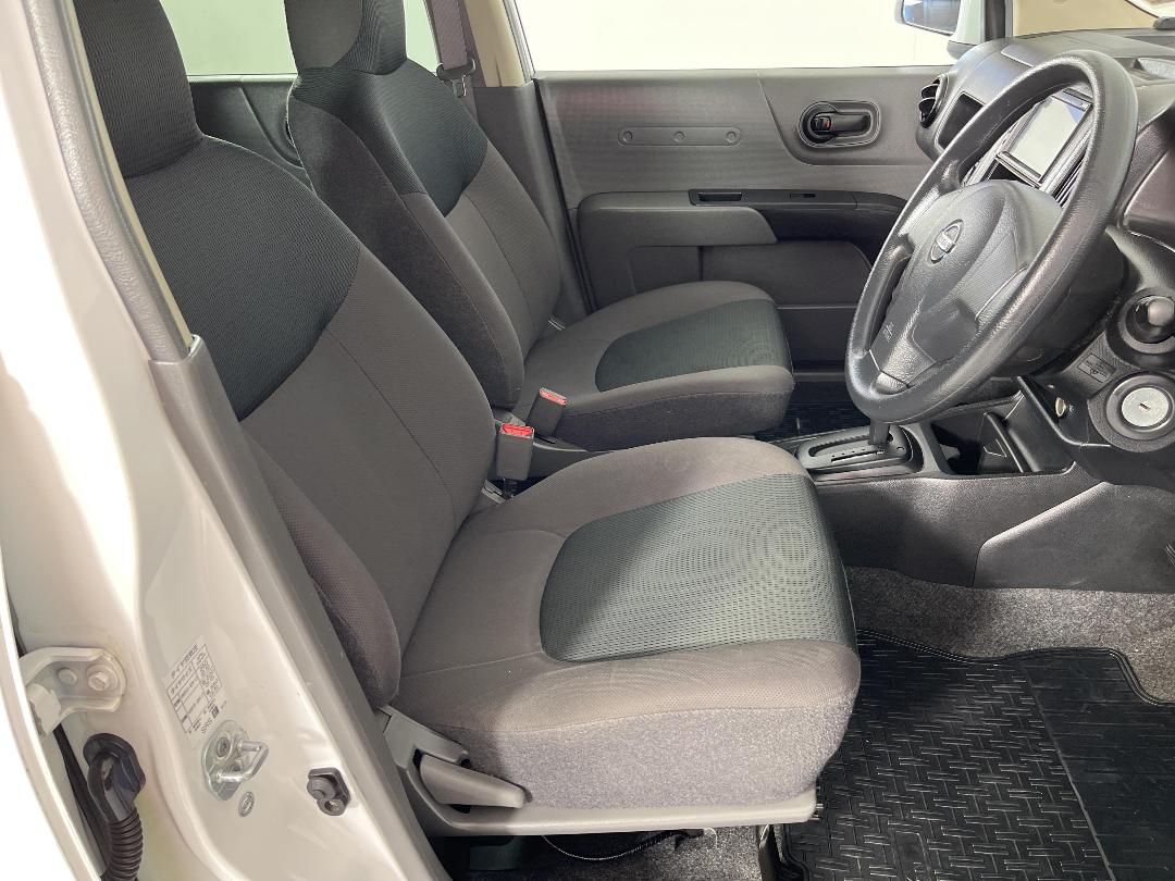 Photo '16' of Nissan NV150