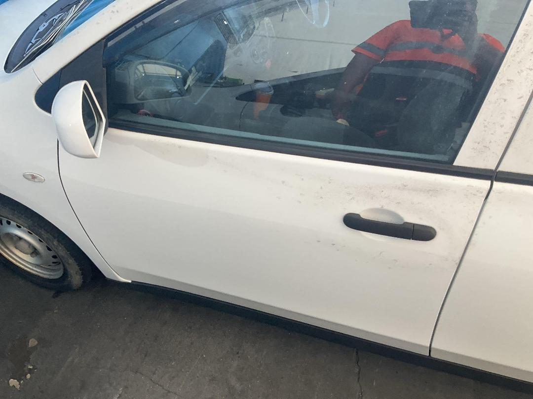 Photo '7' of Nissan NV150 AD Photo '7' of Nissan NV150 AD