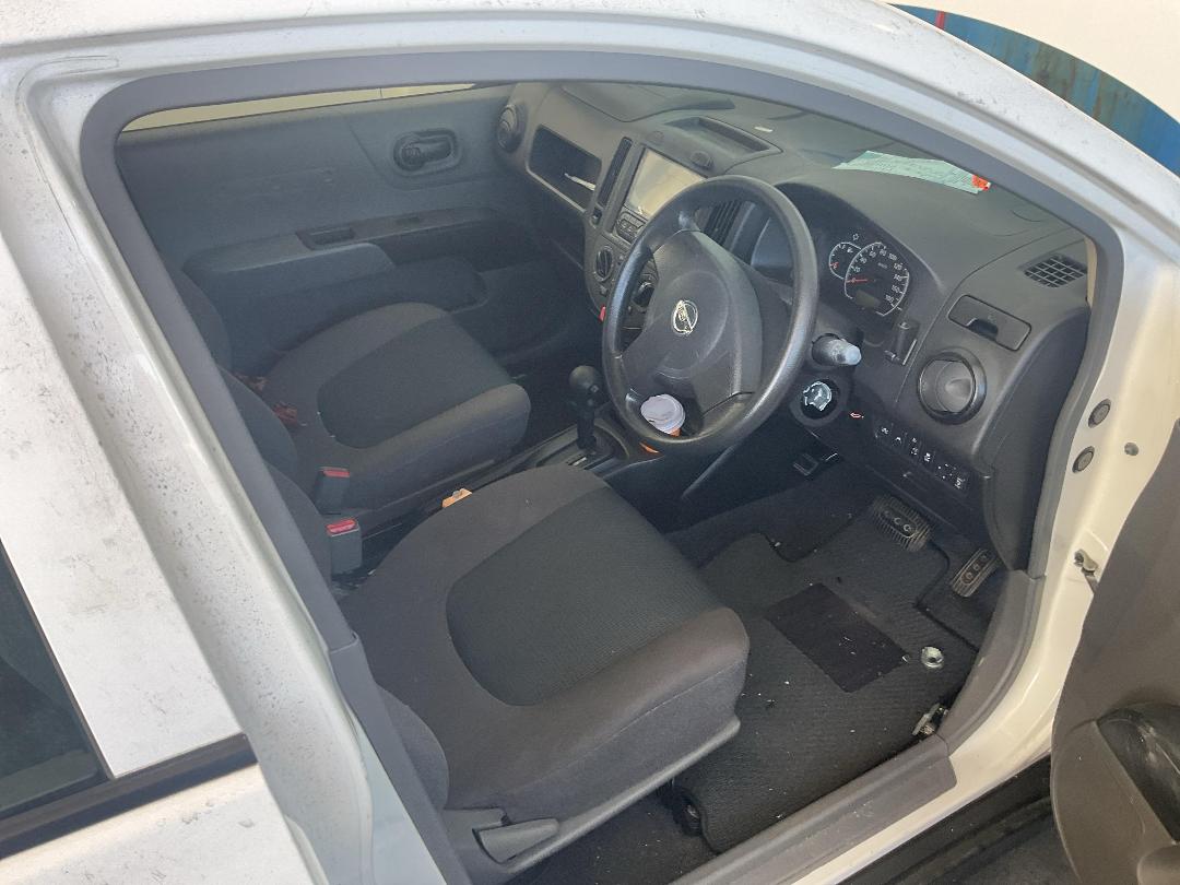 Photo '17' of Nissan NV150 AD Photo '17' of Nissan NV150 AD