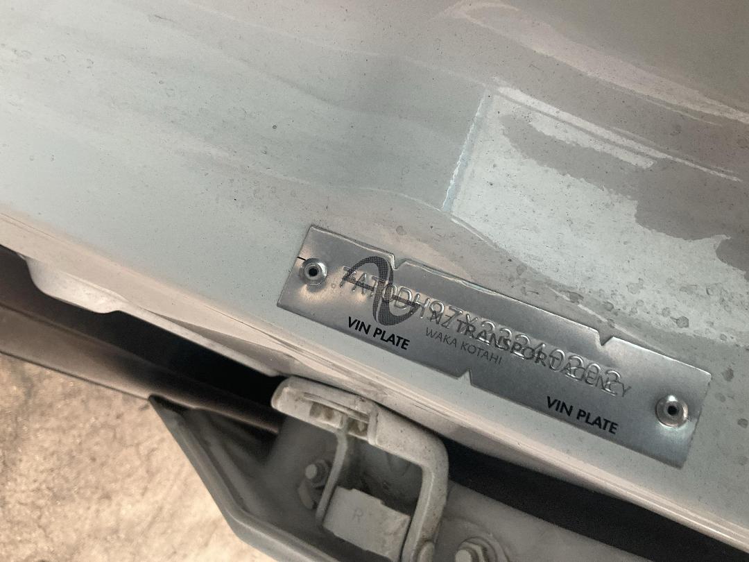 Photo '15' of Nissan NV150 AD Photo '15' of Nissan NV150 AD