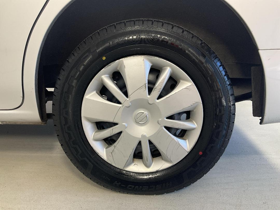 Photo '11' of Nissan NV200 Photo '11' of Nissan NV200