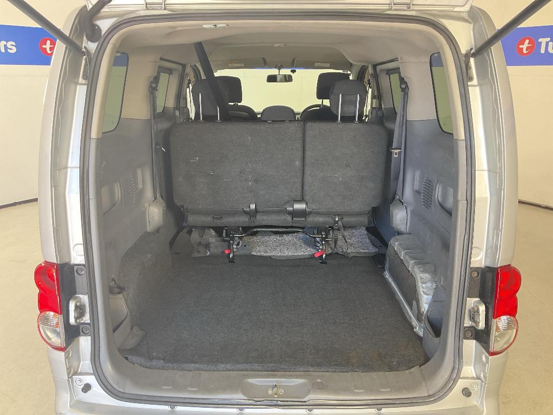 Photo '14' of Nissan NV200 Photo '14' of Nissan NV200