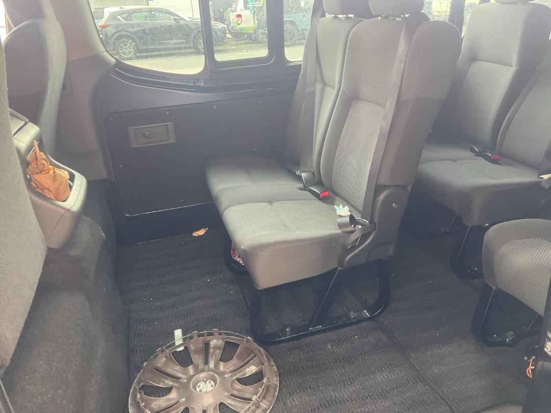 Photo '24' of Nissan NV350 Photo '24' of Nissan NV350