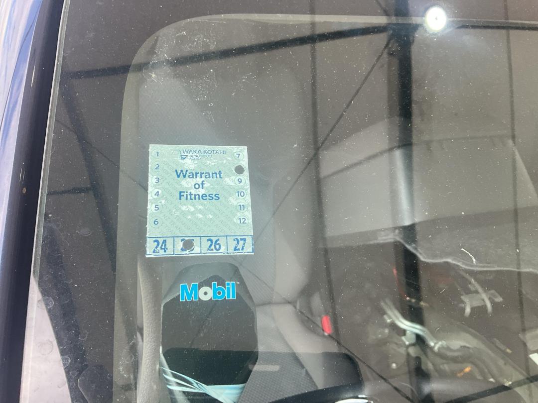 Photo '26' of Nissan NV350 Photo '26' of Nissan NV350