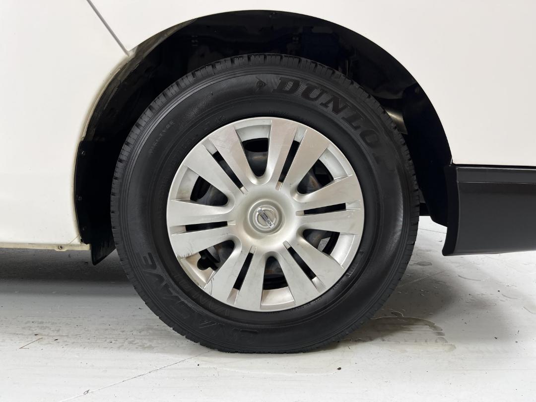 Photo '9' of Nissan NV350