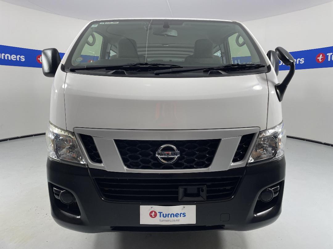 Photo '2' of Nissan NV350