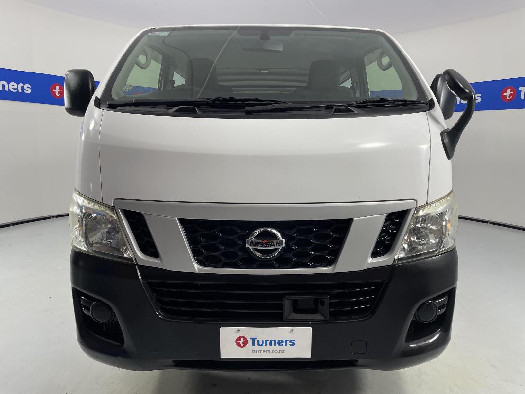 Photo '2' of Nissan NV350