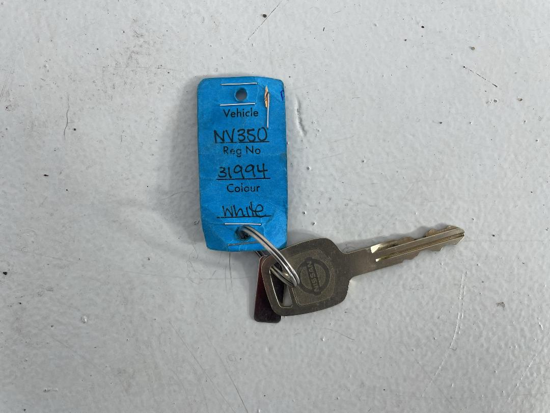 Photo '21' of Nissan NV350