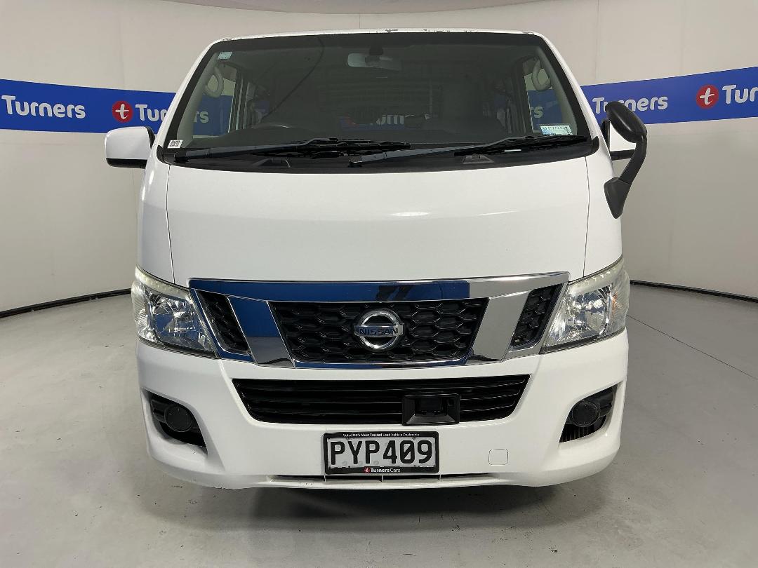 Photo '2' of Nissan NV350