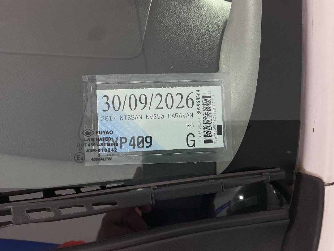 Photo '23' of Nissan NV350