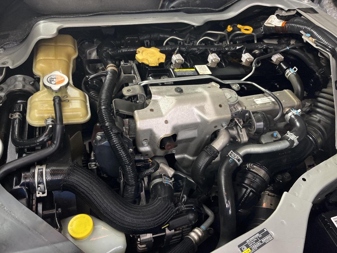 Photo '13' of Nissan NV350 Photo '13' of Nissan NV350