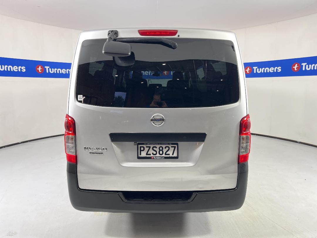 Photo '6' of Nissan NV350 Photo '6' of Nissan NV350