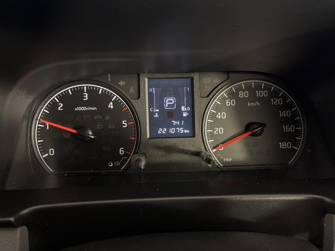 Photo '20' of Nissan NV350 Photo '20' of Nissan NV350