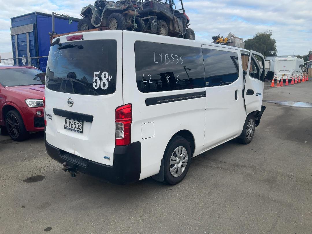 Photo '6' of Nissan NV350 Caravan