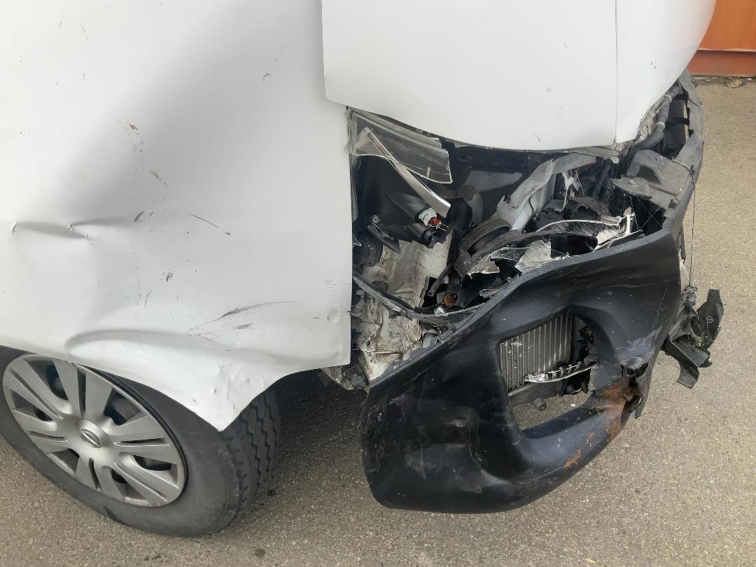 Photo '7' of Nissan NV350 Caravan