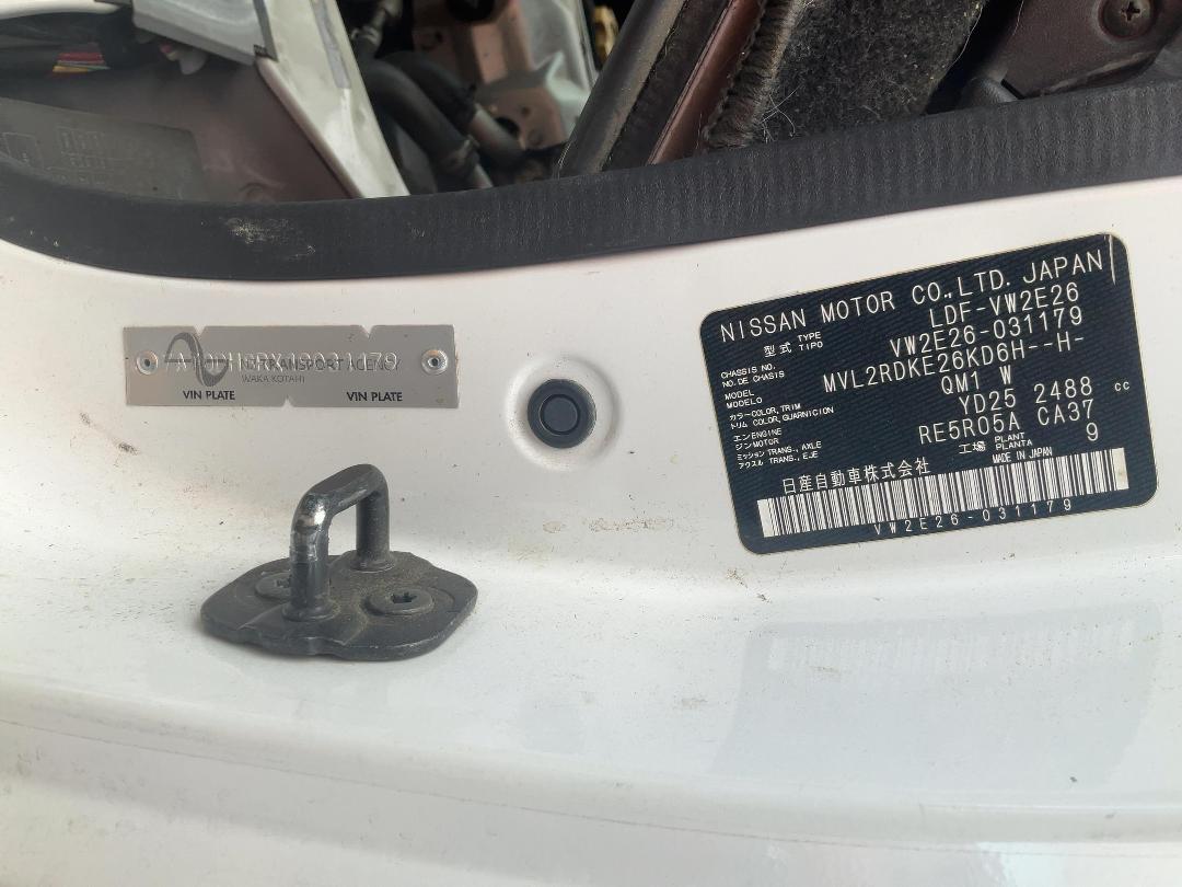 Photo '13' of Nissan NV350 Caravan