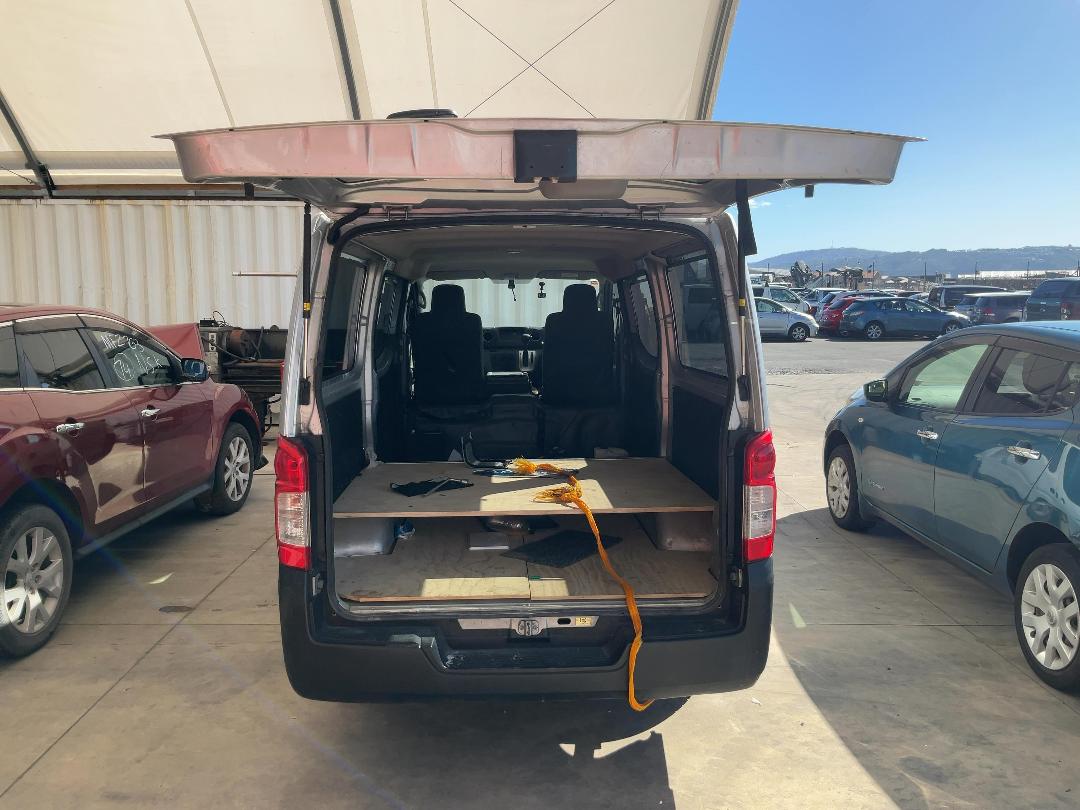 Photo '9' of Nissan NV350 Caravan