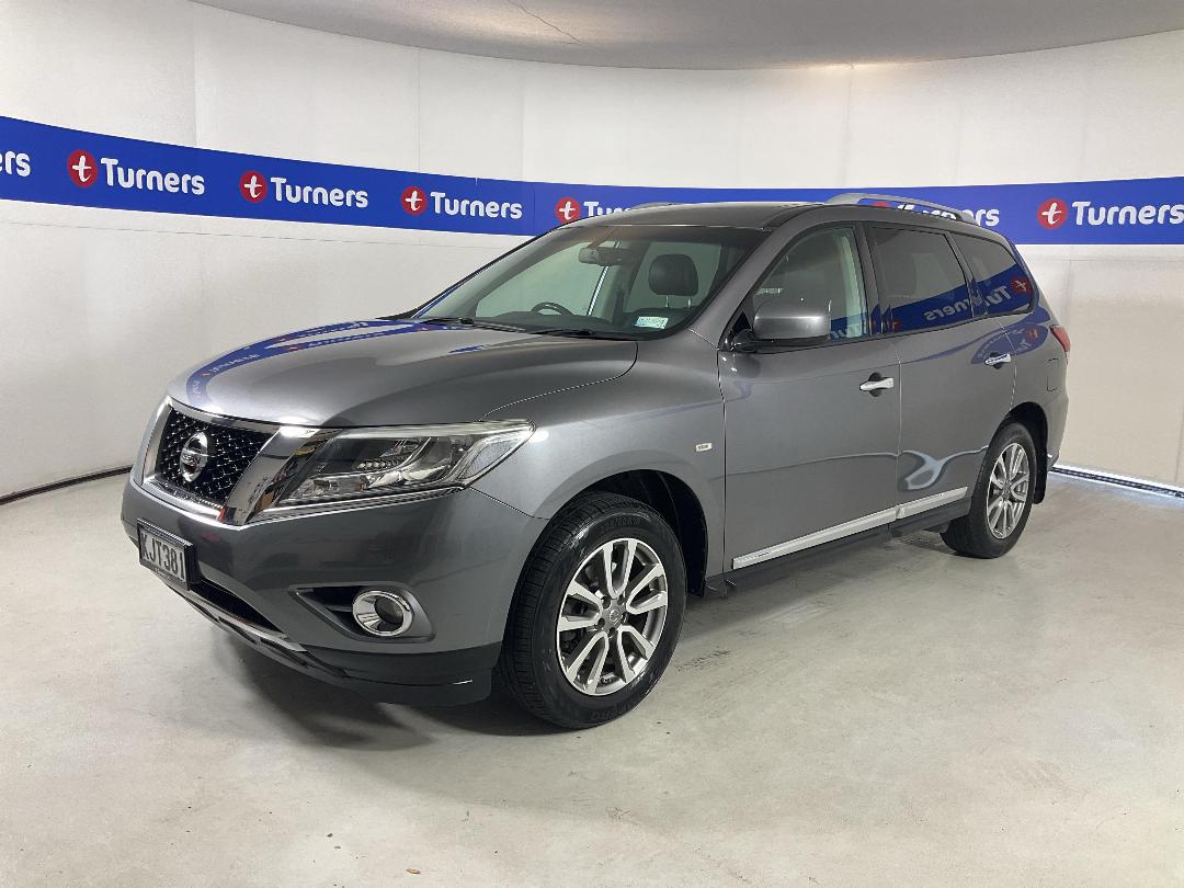 Photo '4' of Nissan Pathfinder