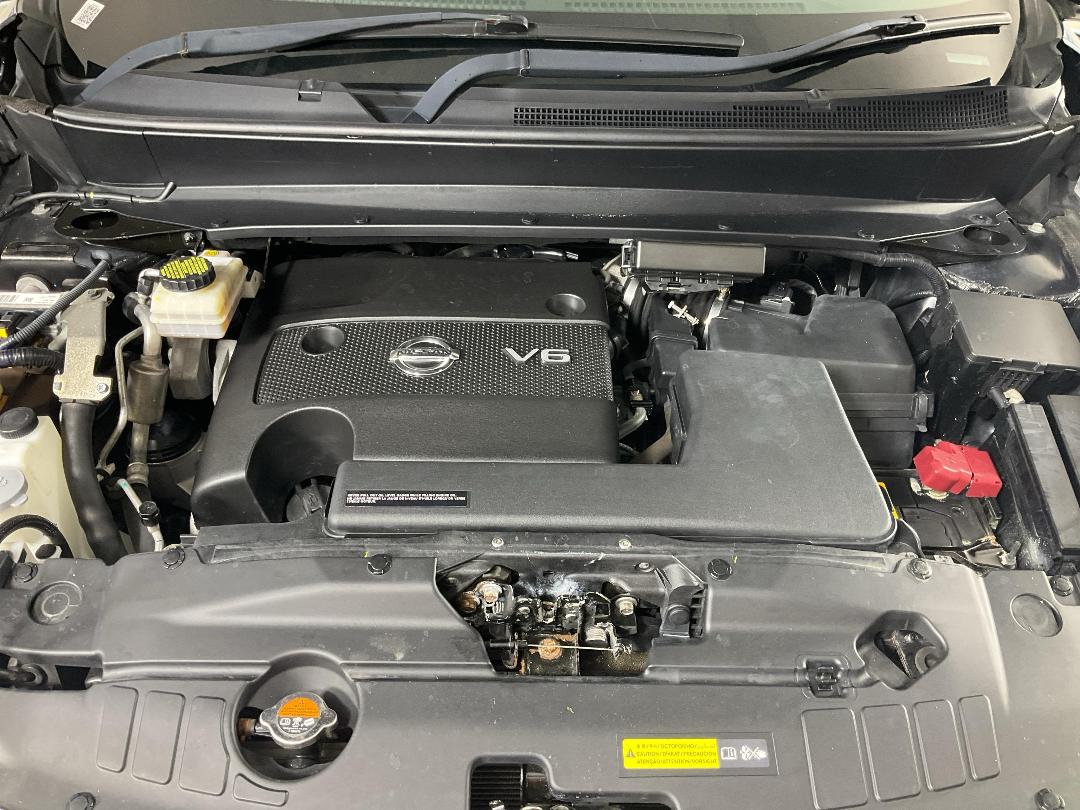 Photo '13' of Nissan Pathfinder