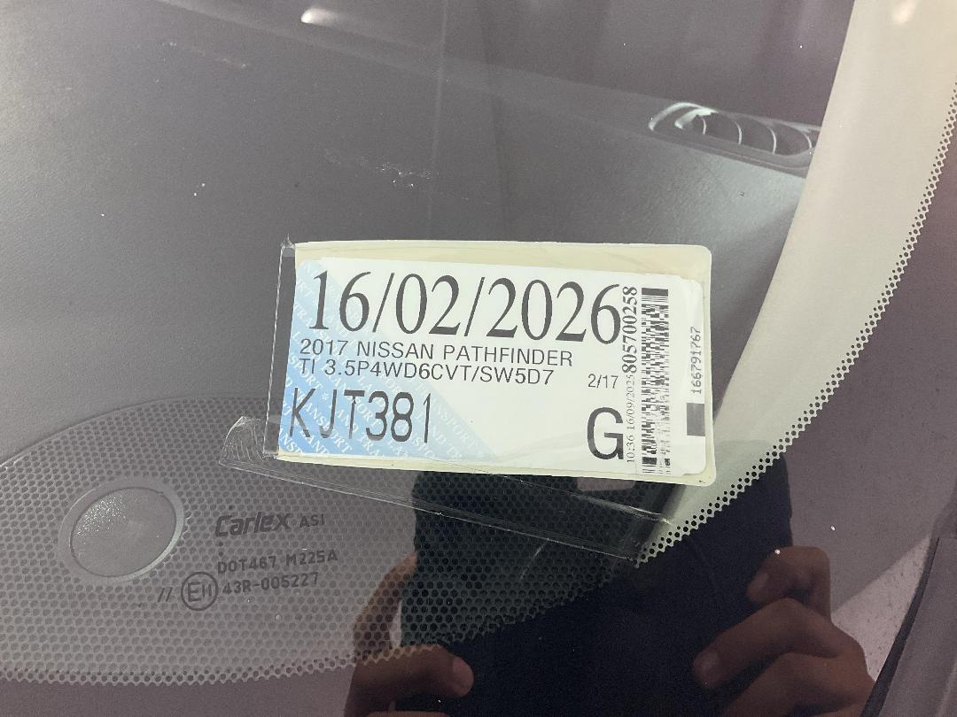 Photo '25' of Nissan Pathfinder