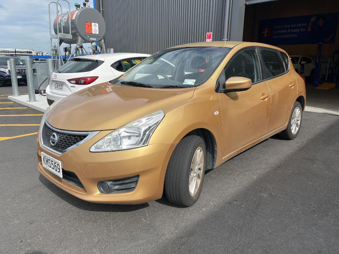 Photo '3' of Nissan Pulsar ST Photo '3' of Nissan Pulsar ST