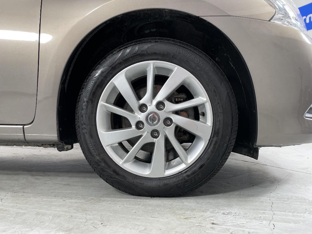 Photo '9' of Nissan Pulsar